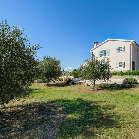Villa Stella Polaris Stuti